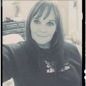 Meet your Posher, Becky